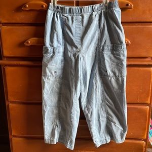 Retro Baggy Capris / Cropped Jeans with large cargo pockets and elastic waist